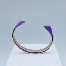 Load image into Gallery viewer, U.F.O Bangle Purple