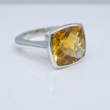 Load image into Gallery viewer, Gerry Summers Citrine Colourbox Ring