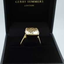 Load image into Gallery viewer, Gerry Summers White Topaz Colourbox Ring
